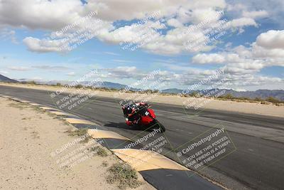 media/Nov-16-2025-Race Pace (Sun) [[8c5fa54630]]/Verified Riders/6-Turn 10 Inside (1145am)/